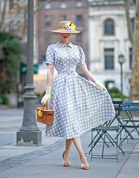 Pin by Natasha Milady on 1950-1970 | Vintage inspired outfits, Retro dress, Vintage dresses 50s