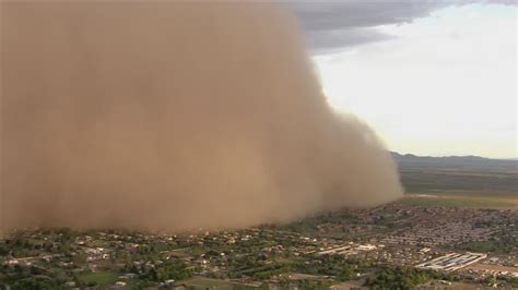 Sky 12 captures wall of dust in San Tan Valley | 12news.com