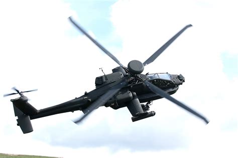 File:Apache Helicopter MOD 45150281.jpg - Wikimedia Commons