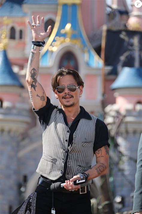 Johnny Depp lors de l'avant-première du film Pirates des Caraïbes 5 au ...