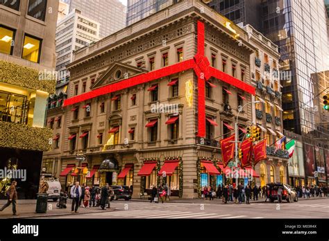 Cartier Fifth Avenue Manhattan New York, New York, USA Stock Photo - Alamy