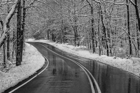 Snowy Road by jjcpix on DeviantArt