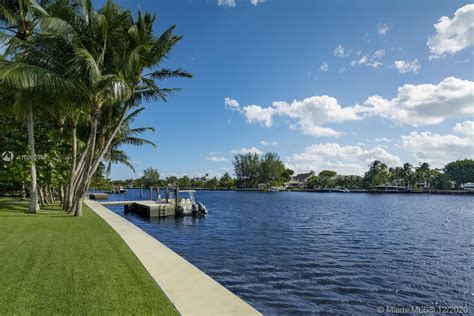 Indian Creek - Miami Real Estate