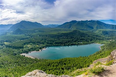 Rattlesnake Ledge Trail: Awesome Day Hike Near Seattle, WA