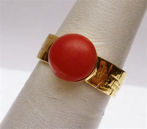 14k Carnelian Red Stone Carved Ring - Etsy