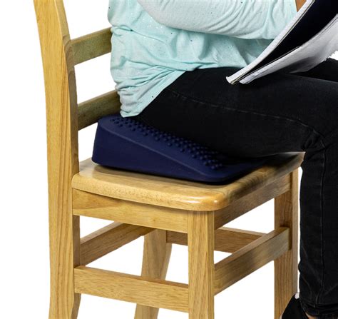 Antimicrobial Wedge Wiggle Seat Sensory Cushion (10” Square) – Bouncyband