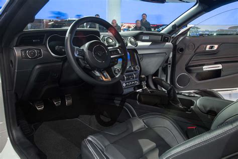 2018 Ford Mustang Interior | NoorCars.com