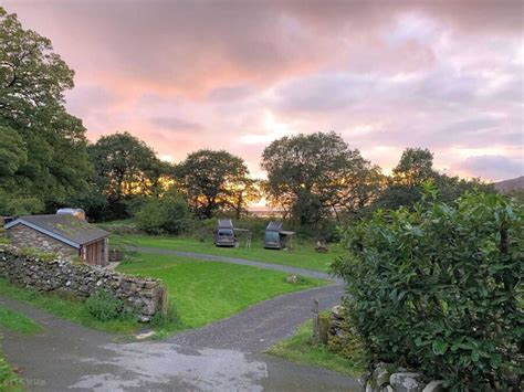 Camping - Snowdonia Log Cabins