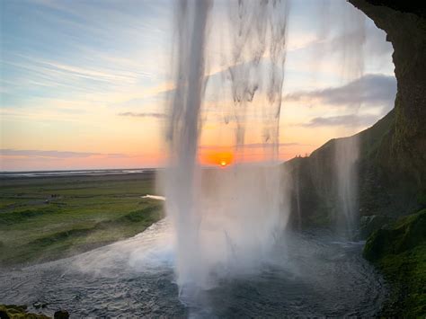 Tips For Seljalandsfoss Iceland: The Waterfall You Can Walk Behind ...