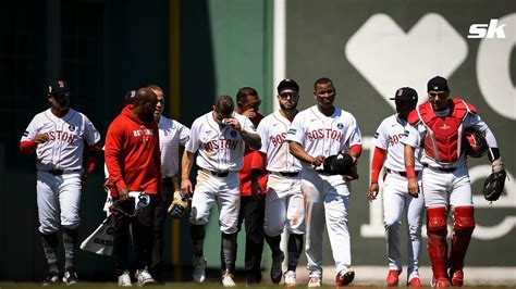 Tyler O'Neill Injury Update: Red Sox OF receives 8 stitches, leaves ...