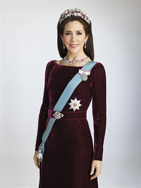 Royal Family Around the World: New portraits of Crown Princess Mary and Crown Prince Frederik of ...