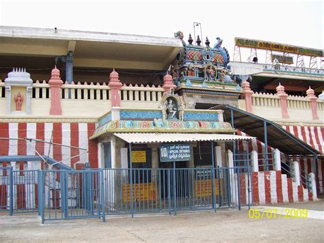 Ramanathan's blog on Temples: Thiruthani Murugan Temple