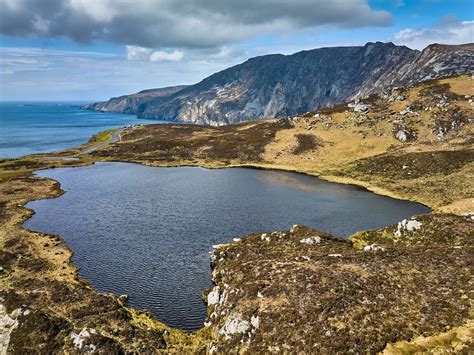 In pictures: The magnificent cliffs in Ireland that tourists don't tend to visit - Irish Star