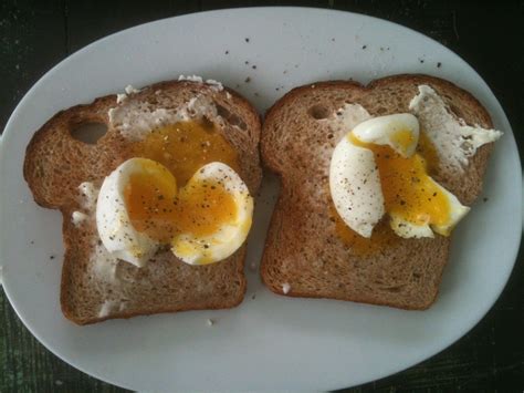 580+ calories. 3 soft-boiled eggs on 2 slices buttered toast. So that is approx 60 cal per egg ...