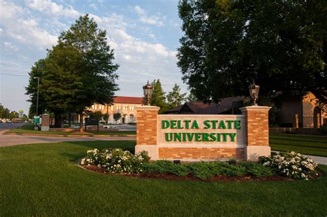 Delta State University Receives $10,000 Grant from Blue Cross & Blue Shield of Mississippi ...