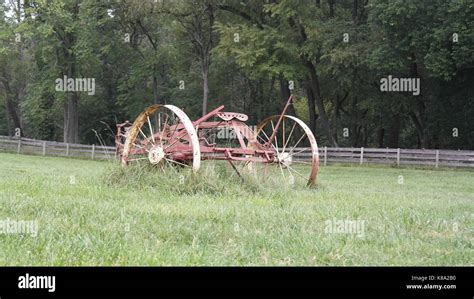 Amish farming equipment hi-res stock photography and images - Alamy