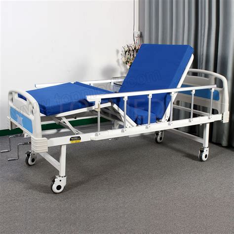 Modern Hospital Furniture Two Functions Manual Hospital Bed - China ...