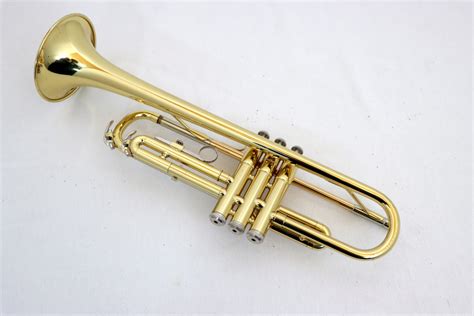 USED Yamaha YTR2320 Trumpet w/Case