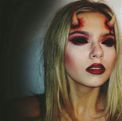 12 Spooky Halloween Devil Makeup Ideas For Girls & Women 2017 – Modern Fashion Blog