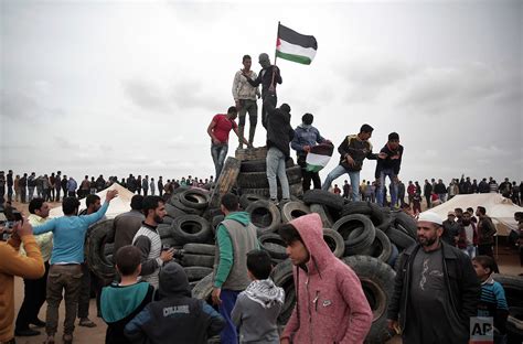 Gaza protests driven by desperation, Hamas organization — AP Photos