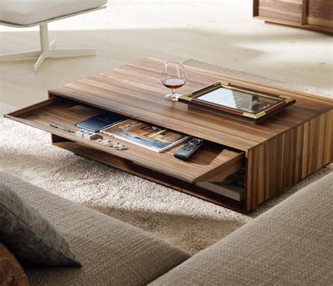 La table basse avec tiroir - un meuble pratique et déco - Archzine.fr ...