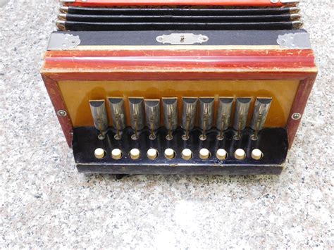 Vintage Squeeze Box Instrument Accordion 10 Button