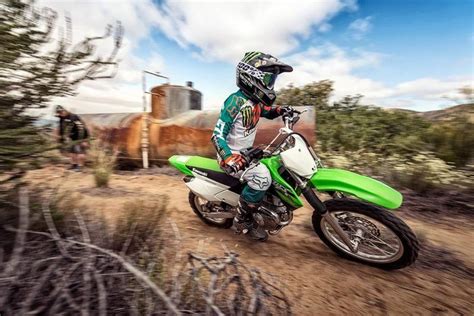 2016 Kawasaki KLX 140 / KLX 140L Gallery 641501 | Top Speed