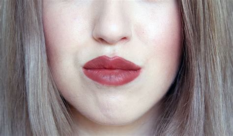 REVIEW | MAC SPICE LIP PENCIL - Lily Like