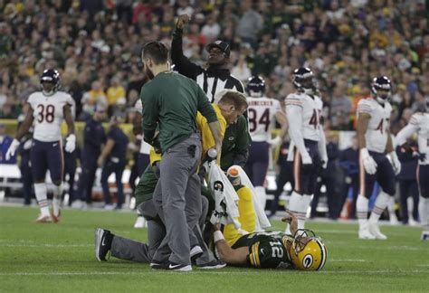 NFL: Aaron Rodgers returns from injury, Packers beat Bears | Inquirer Sports