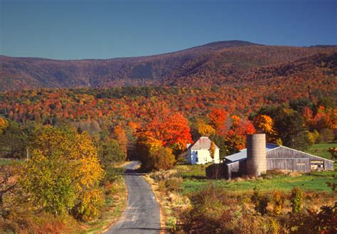 Backpacktress: Berkshire County: The Most Magical Season of Fall