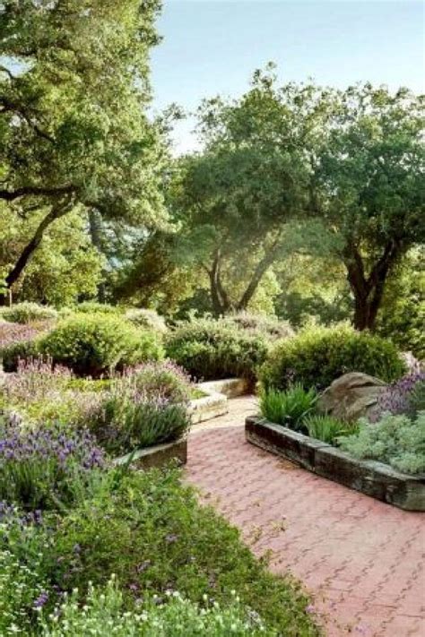 25 Marvelous Mediterranean Garden Design Ideas For Your Backyard Ideas