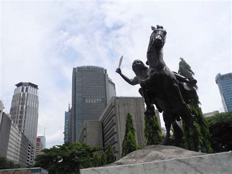 Gabriela Silang Monument, Makati, Philippines Tourist Information