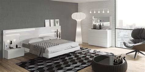 Modern White Lacquer Bedroom Sets / Modrest san marino modern white bedroom set.