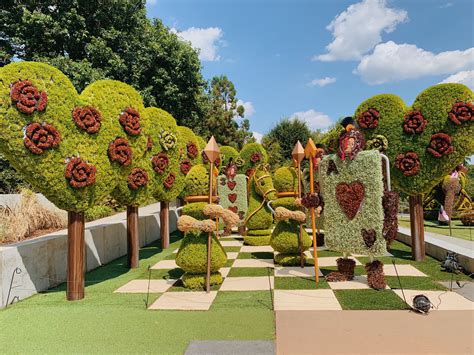 Get Lost in Alice's Wonderland Exhibit at Atlanta Botanical Garden — Lifestyle Blog | Atlanta ...
