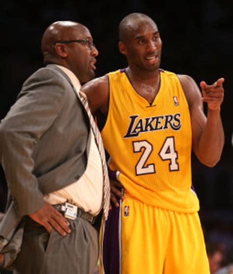 Mike Brown has support of front office despite Lakers' worst start ...