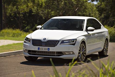 Review - 2016 Skoda Superb - Full Review & Road Test