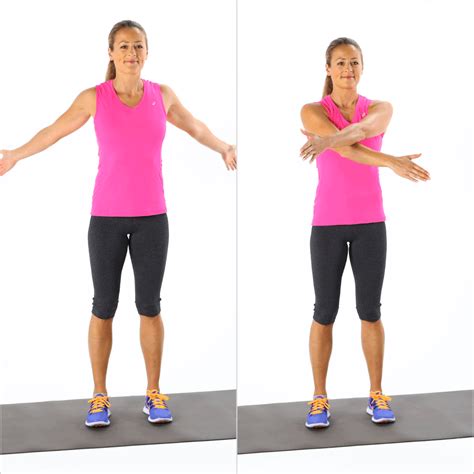 Warmup: Horizontal Chest Opener | Triceps Workout For Women | POPSUGAR Fitness UK Photo 4