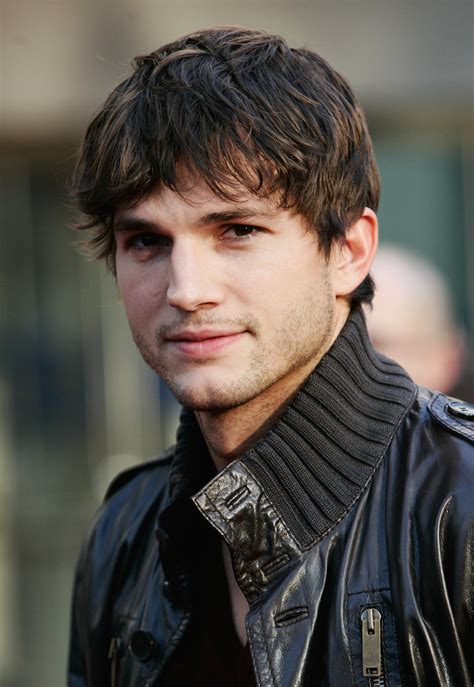 Ashton Kutcher by DreamForHeaven | WHI