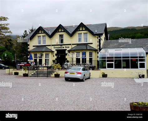 Tyndrum Inn, Tyndrum, Scotland,UK Stock Photo - Alamy