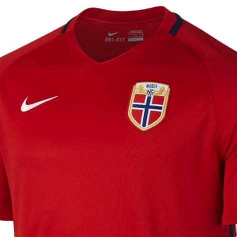 Norway national team Home football shirt 2016/17 - Nike - SportingPlus.net