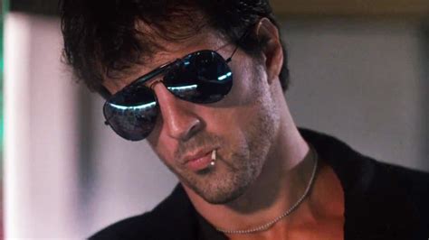 Cobra, filme clássico de Sylvester Stallone, pode se tornar uma série