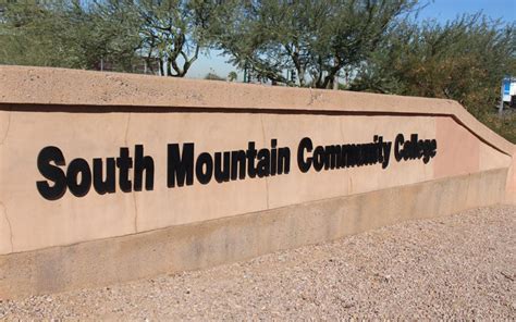 South Mountain Community College pushes to correct course on graduation ...