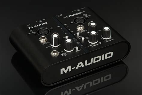 M-Audio M-Track Plus — двухканальный звуковой USB-интерфейс с Avid Pro ...