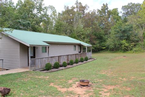 Cabins, Cottages, and Lodge - Eminence, Missouri | Eminence Cottages and Camp