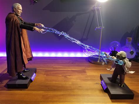 Count Dooku vs Yoda : hottoys