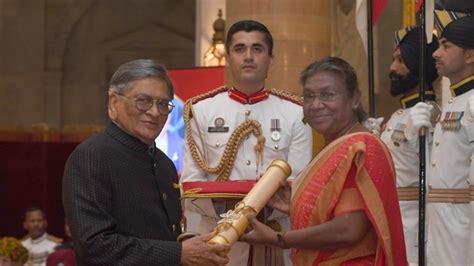 Padma Awards 2023: Karnataka's ex-CM SM Krishna conferred with Padma ...