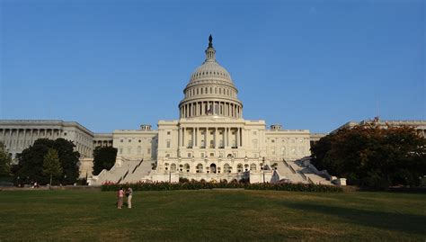 File:US Capitol during government shutdown; west side; Washington, DC ...