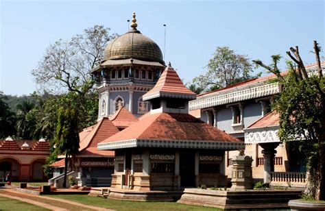 9 Famous Temples in Goa (2024): Location, Timings with Photos