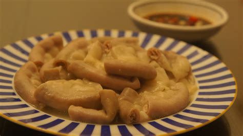 Recipe: Stewed Pig Intestines with Garlic & Chili Soy Sauce