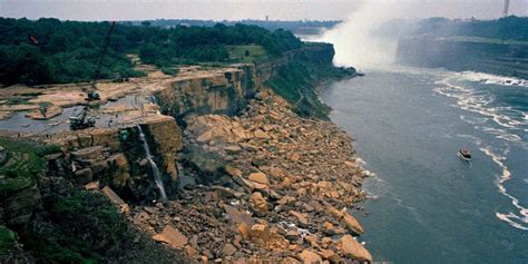 Photos: Niagara Falls Turned Off for the First Time in 12,000 Years ...